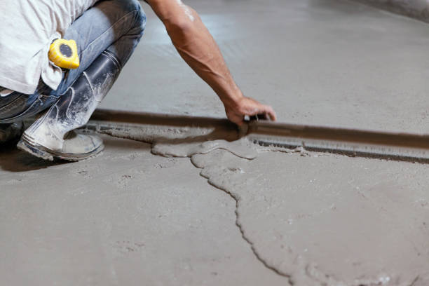 Best Commercial Concrete Contractor  in Ixonia, WI